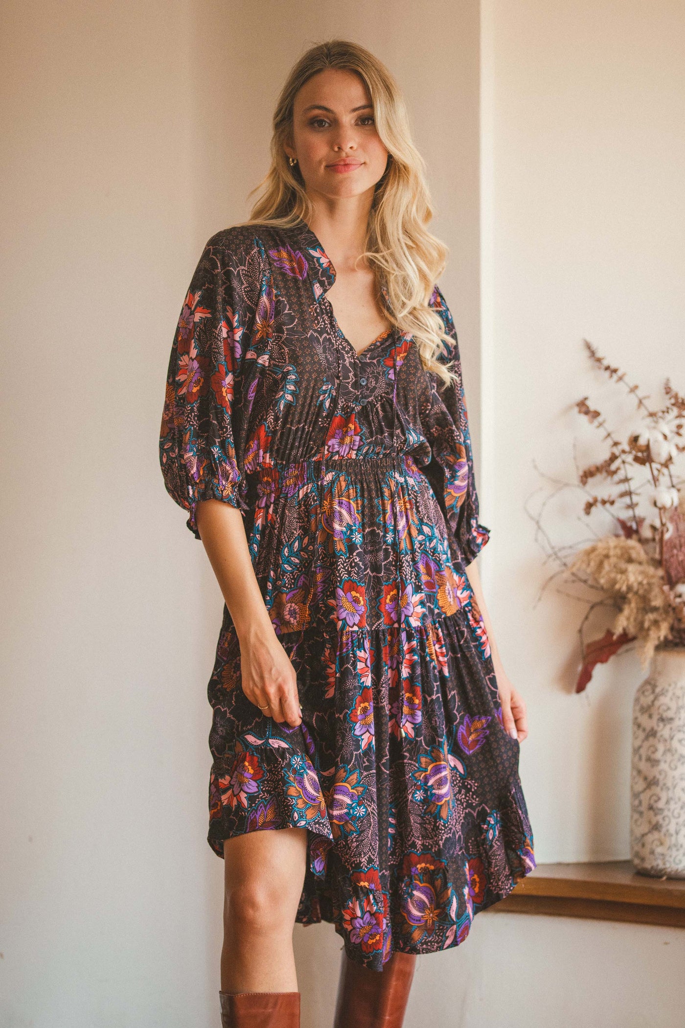 knee length tunic dresses Loose Linen Tunic Dress: 3/4 Sleeve, Knee Length