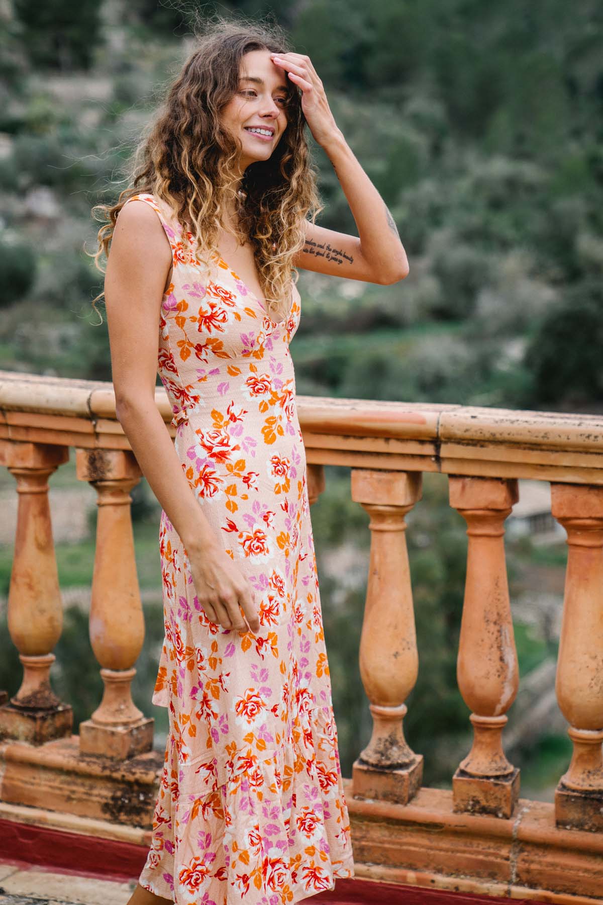 Serena Floral Sleeveless Midi Dress